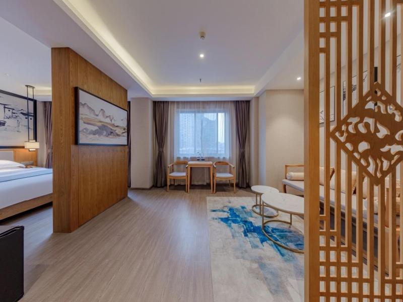 Greentree Eastern Hotel Jiaxing Haining Leather City Nanguanxiang Exterior photo